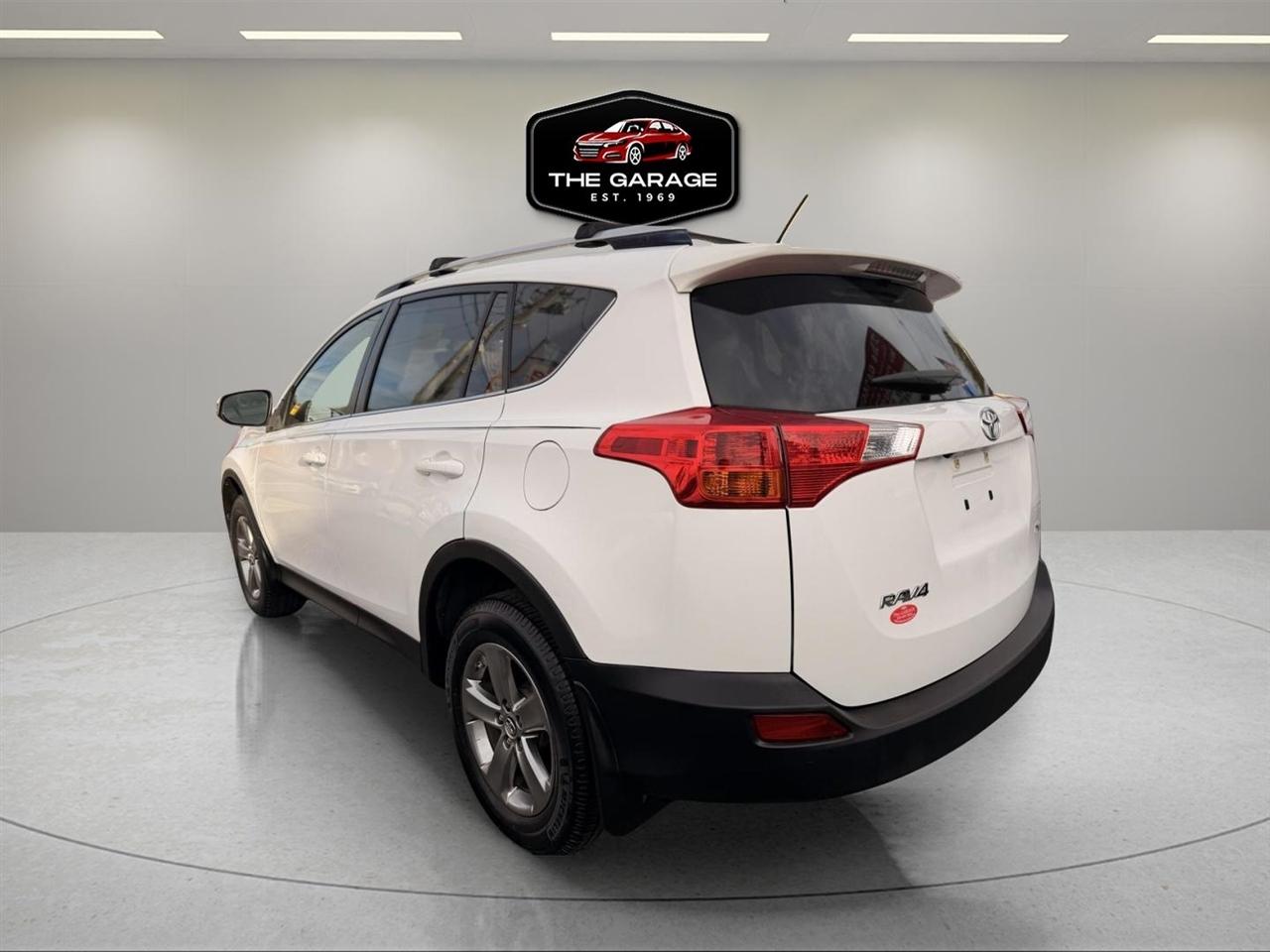 Toyota RAV4  2015