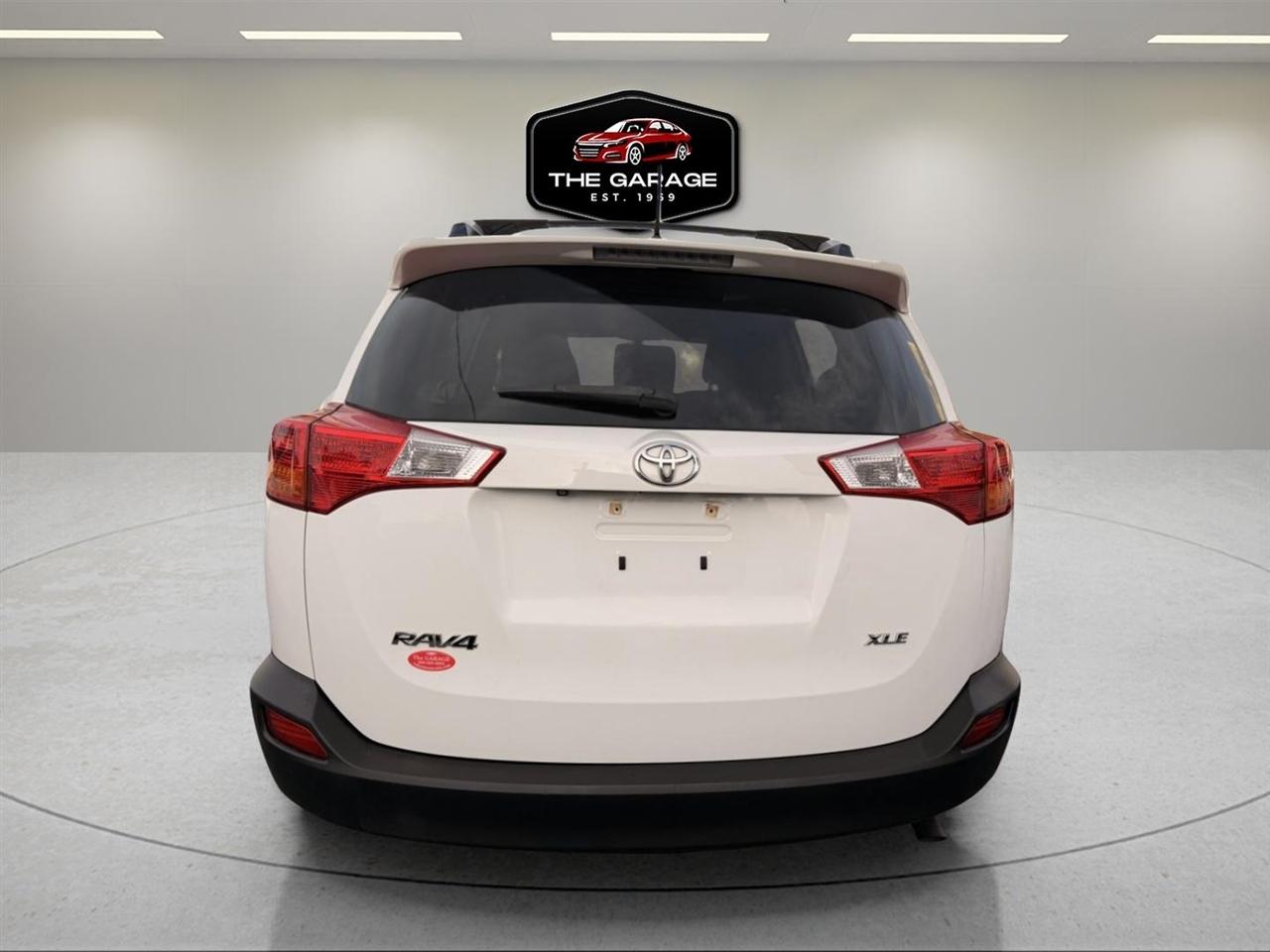 Toyota RAV4  2015