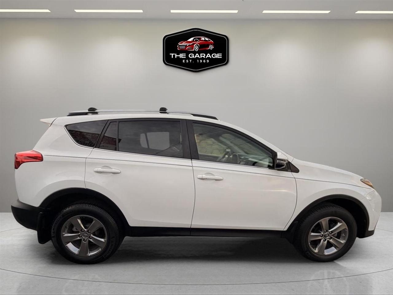 Toyota RAV4  2015