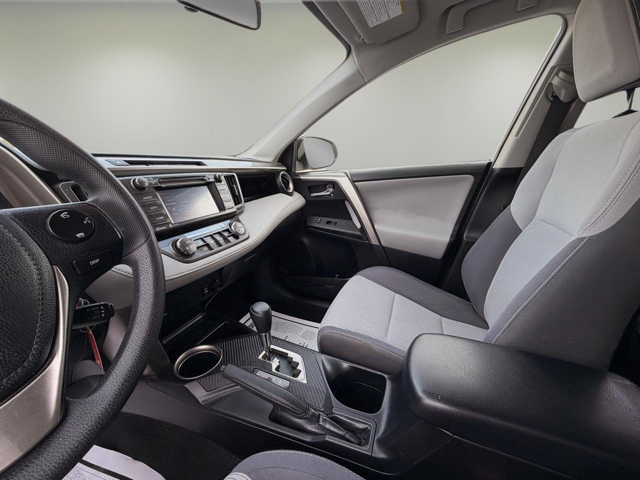 Toyota RAV4  2015
