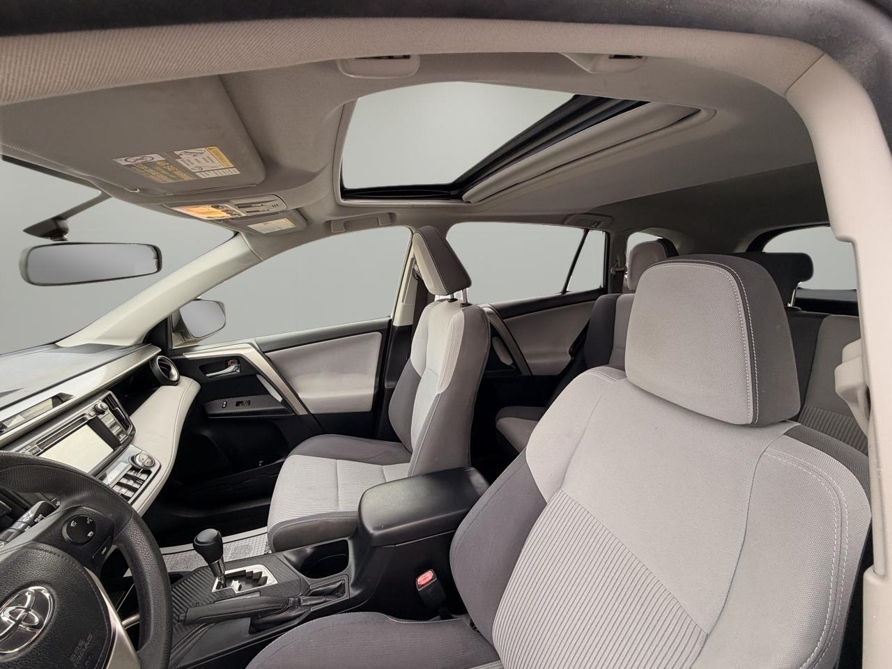 Toyota RAV4  2015