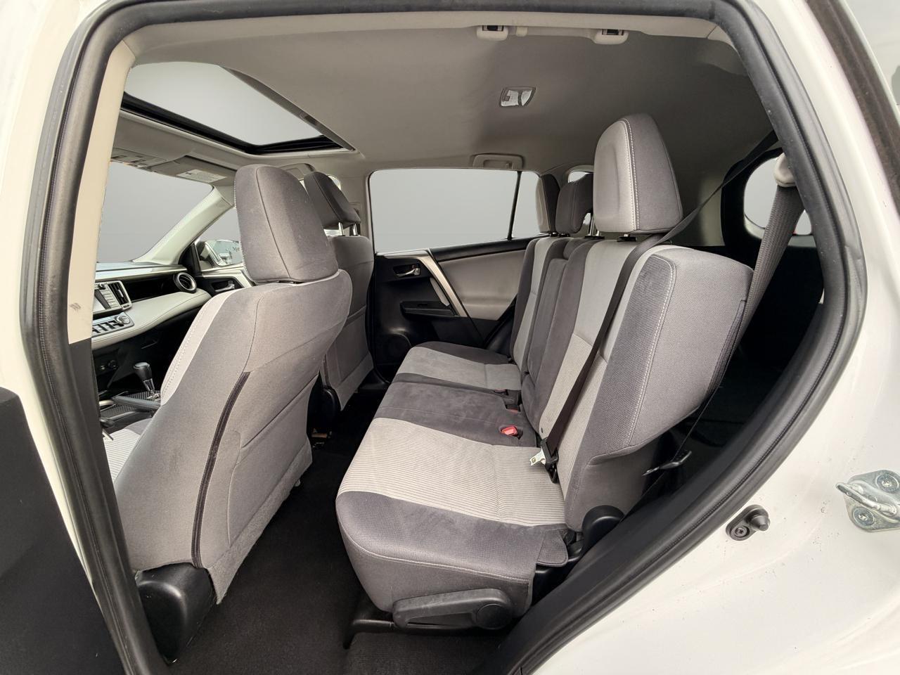 Toyota RAV4  2015