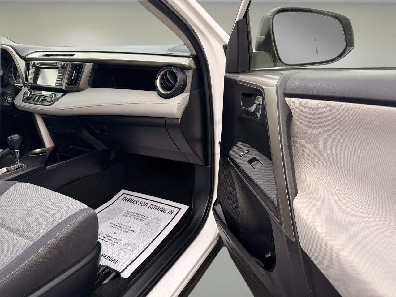 Toyota RAV4  2015