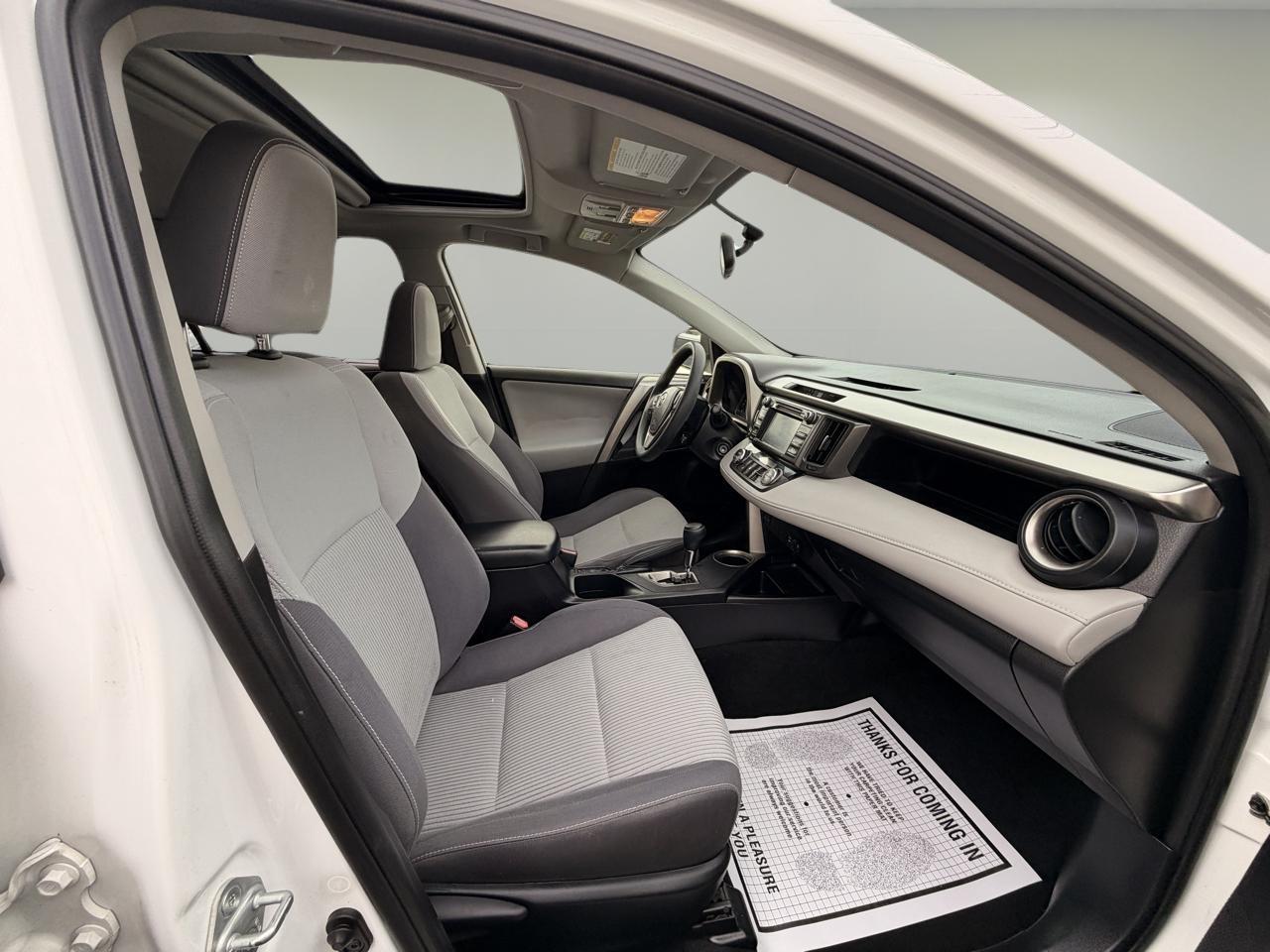Toyota RAV4  2015