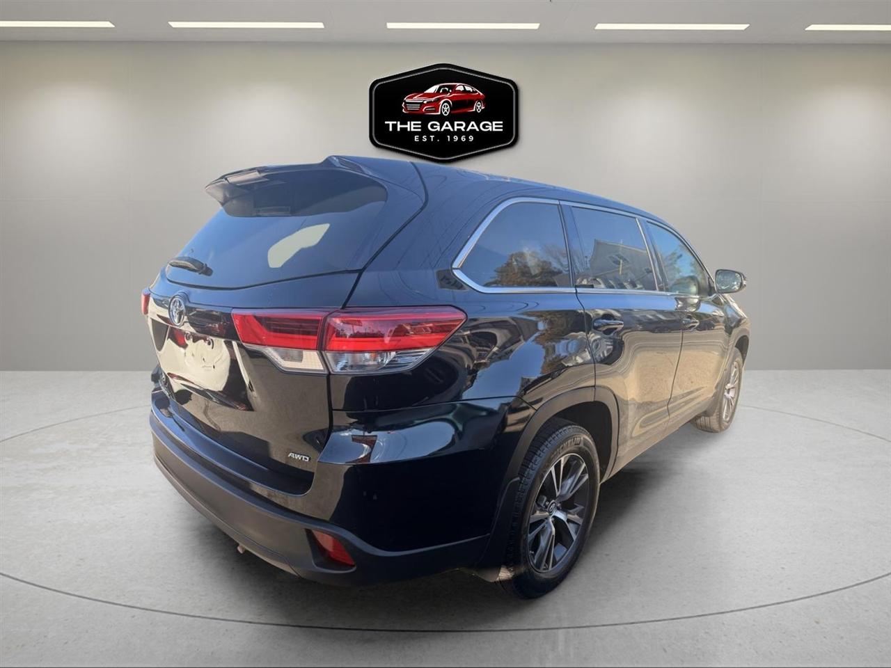 Toyota Highlander  2019