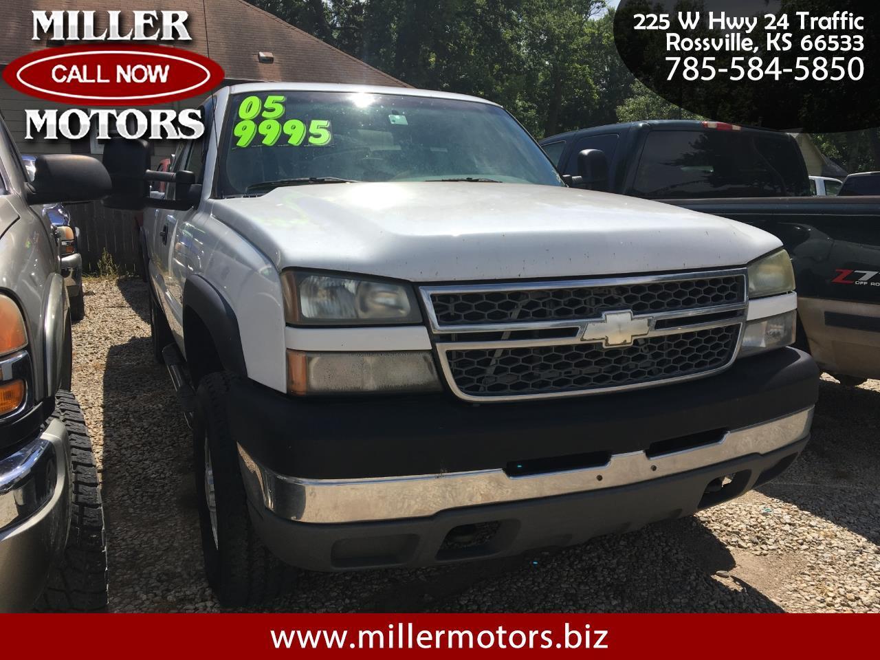 Used 2005 Chevrolet Silverado 2500HD Ext. Cab 2WD for Sale in Rossville