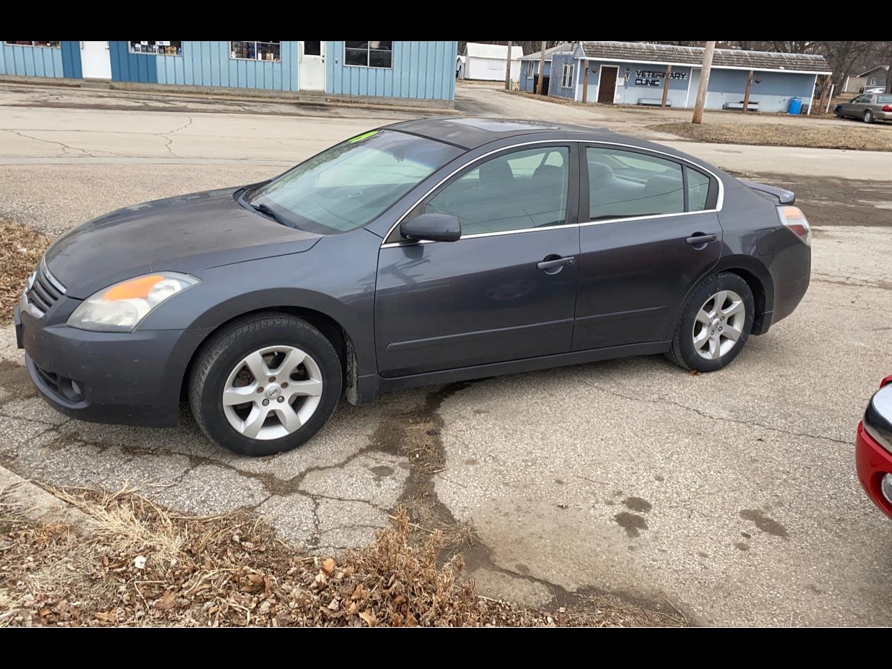 Used 2009 Nissan Altima 4dr Sdn I4 CVT 2.5 S for Sale in Rossville KS