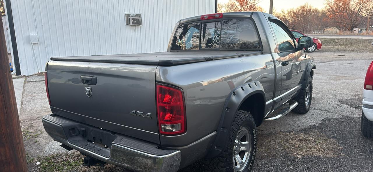 Dodge Ram 1500 Laramie Long Bed 4WD 2005