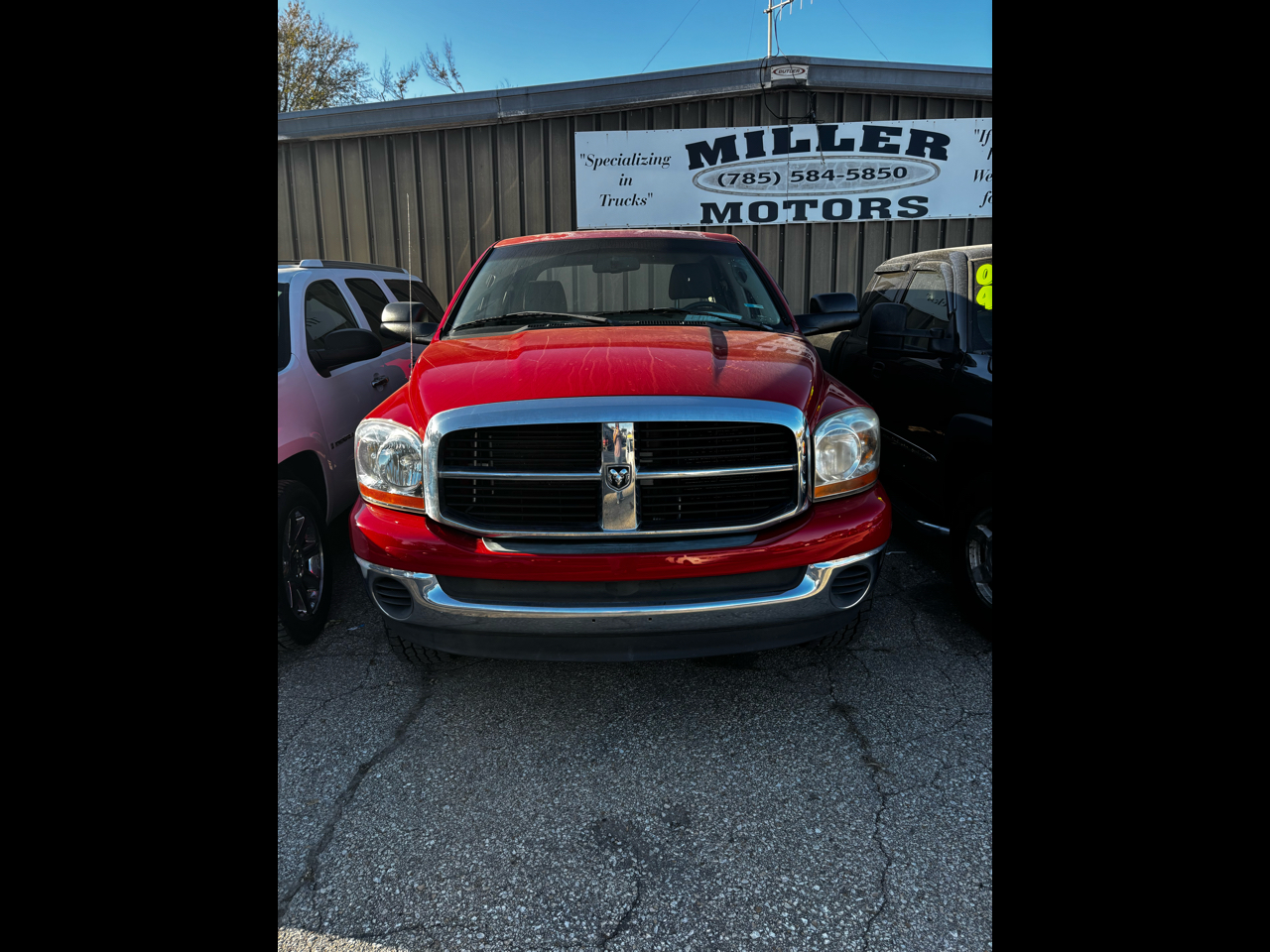2006 Dodge Ram 1500 4dr Mega Cab 160.5 4WD SLT