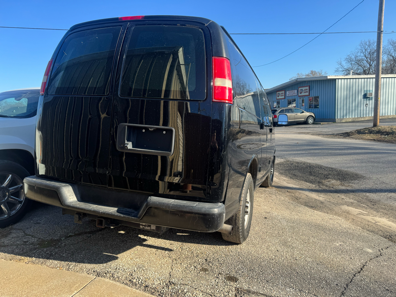 Chevrolet Express Cargo Van RWD 2500 135" 2016