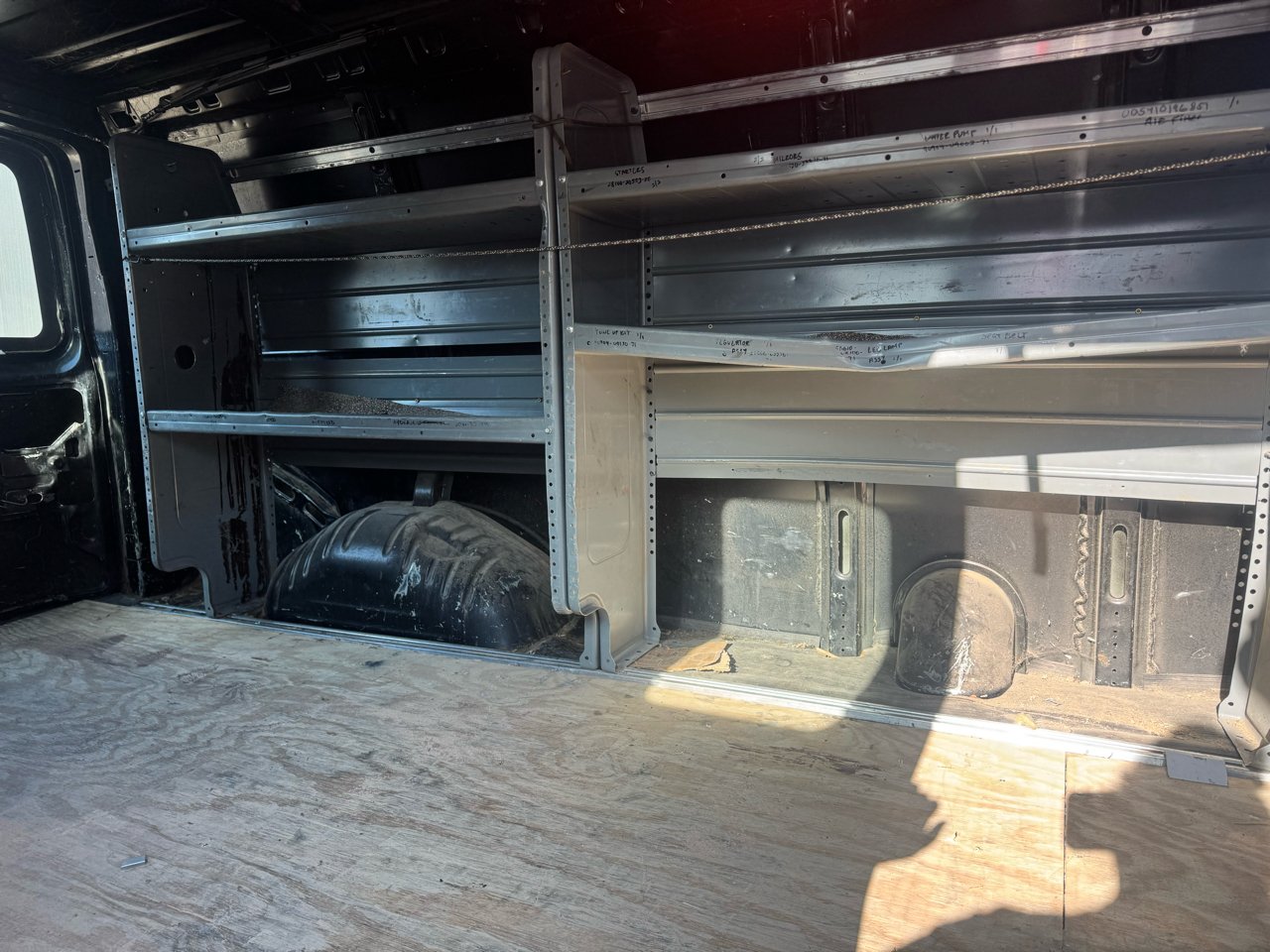 Chevrolet Express Cargo Van RWD 2500 135" 2016