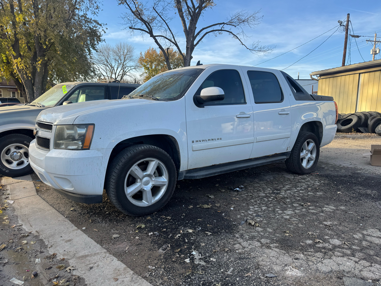2008 Chevrolet Avalanche 4WD Crew Cab 130" LT w/1LT