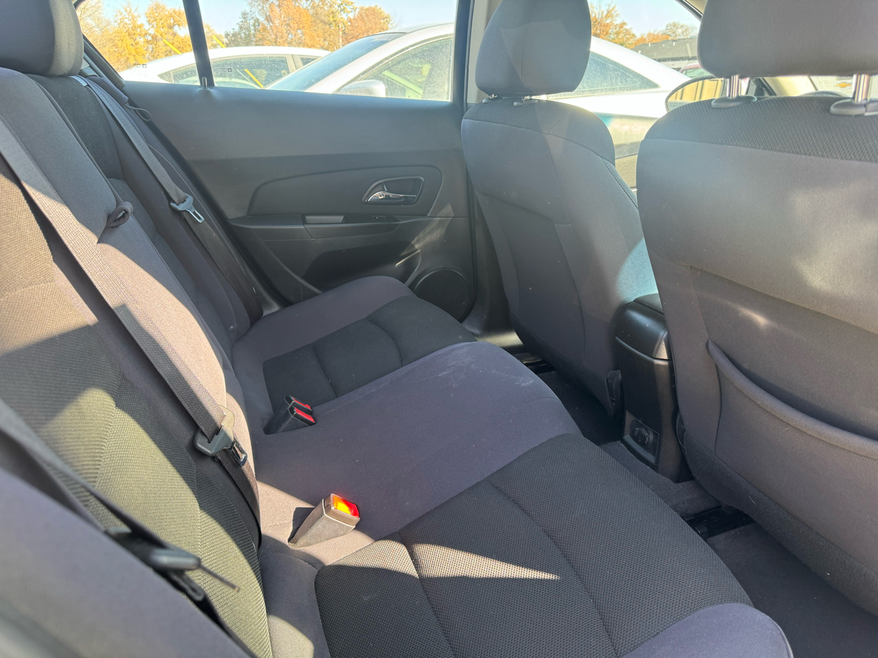 2013 Chevrolet Cruze photo 3