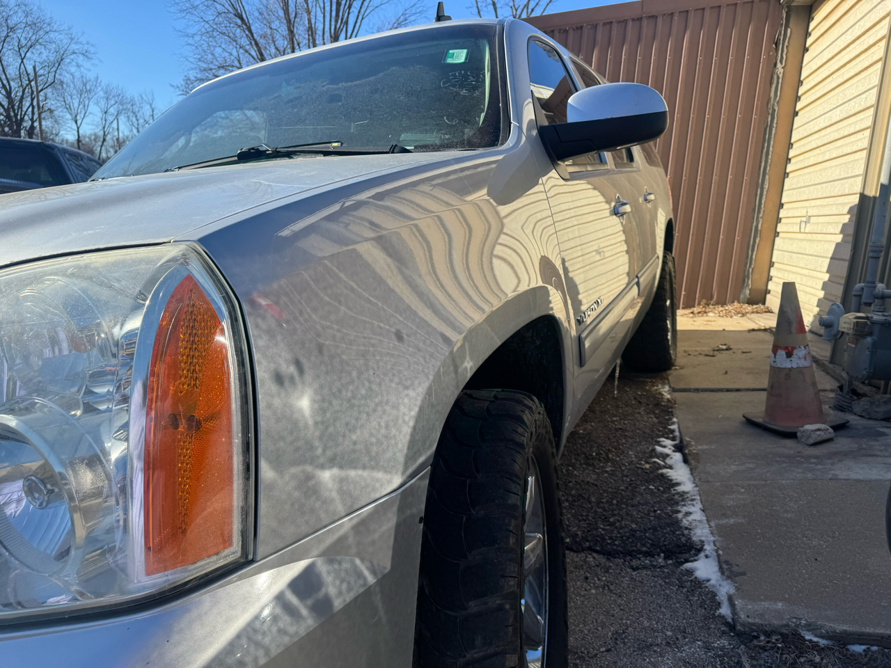 GMC Yukon XL 4WD 4dr 1500 SLT 2013