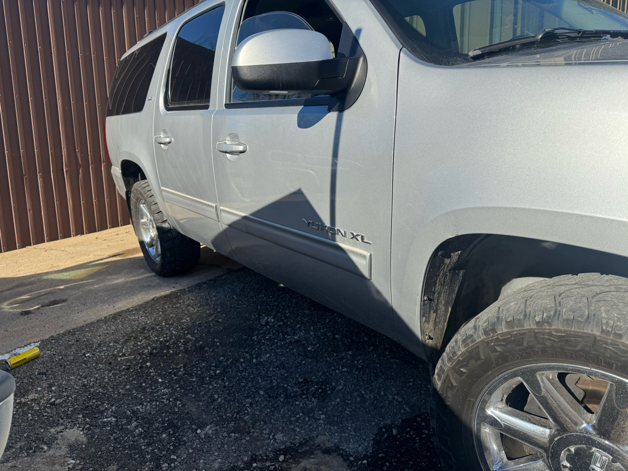 GMC Yukon XL 4WD 4dr 1500 SLT 2013