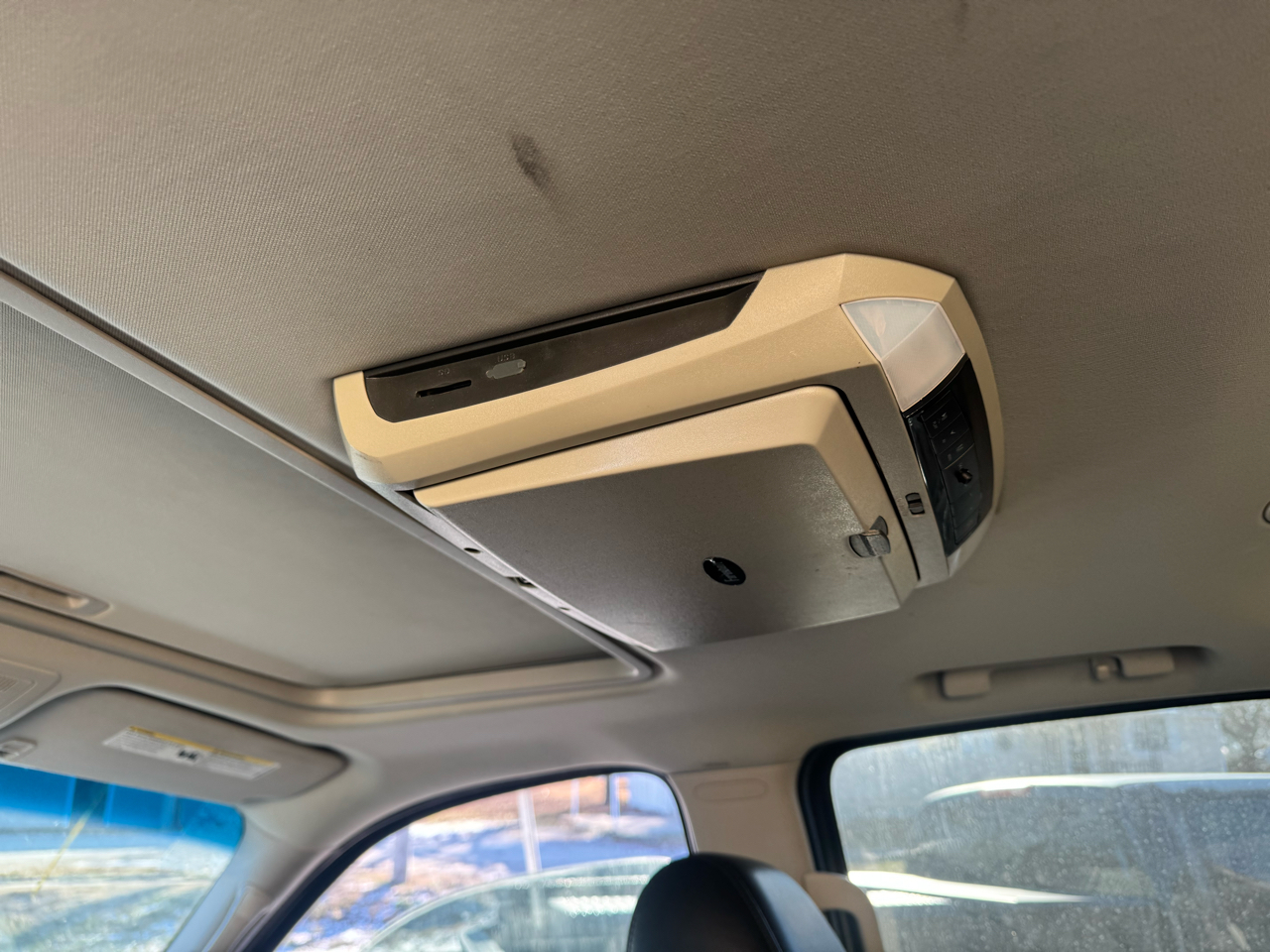 GMC Yukon XL 4WD 4dr 1500 SLT 2013