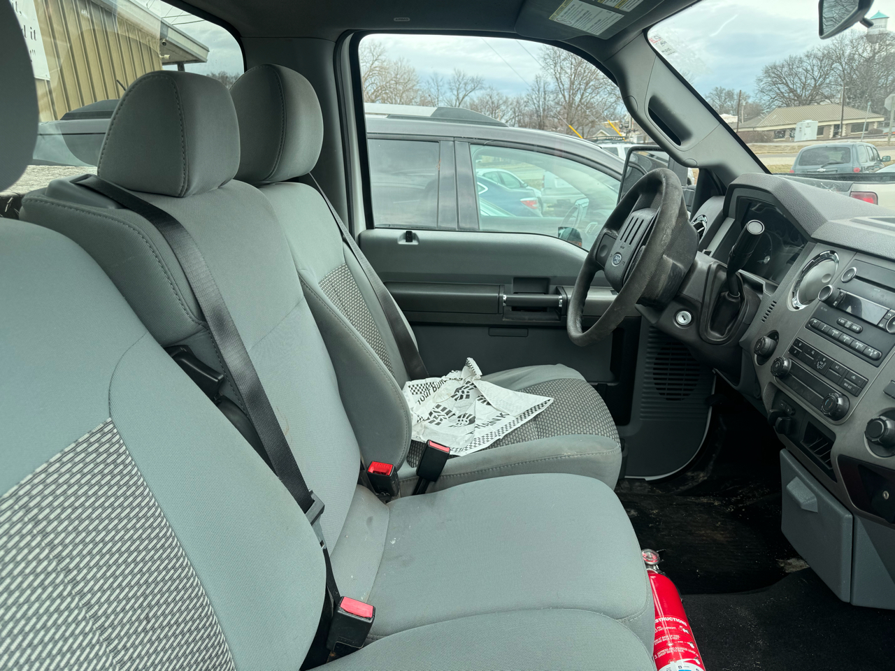 Ford Super Duty F-250 SRW 4WD Reg Cab 137" XLT 2011