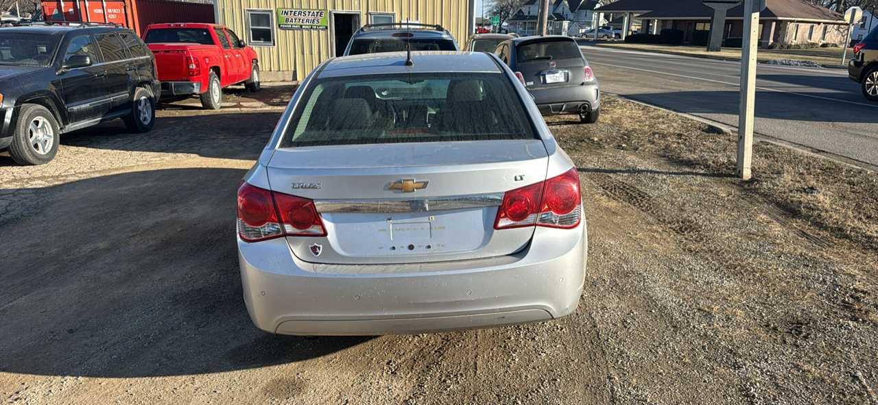 Chevrolet Cruze 4dr Sdn LT w/1LT 2011