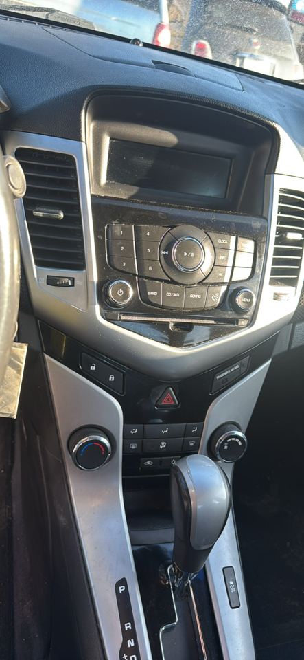 Chevrolet Cruze 4dr Sdn LT w/1LT 2011