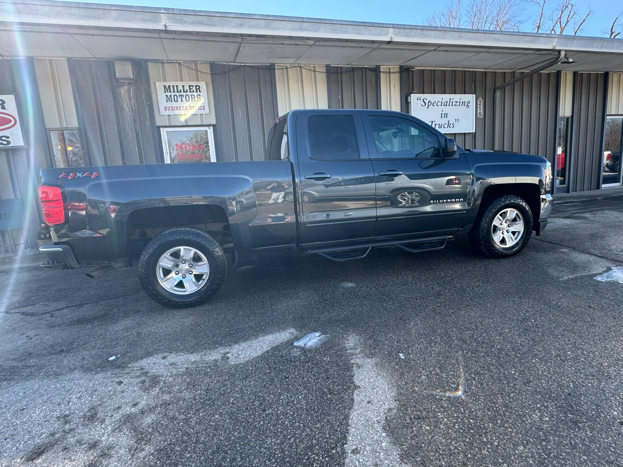 Chevrolet Silverado 1500 4WD Double Cab 143.5" LT w/1LT 2018