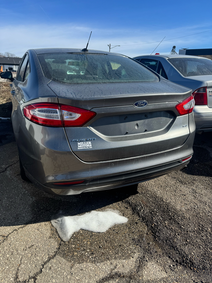 Ford Fusion 4dr Sdn SE FWD 2014