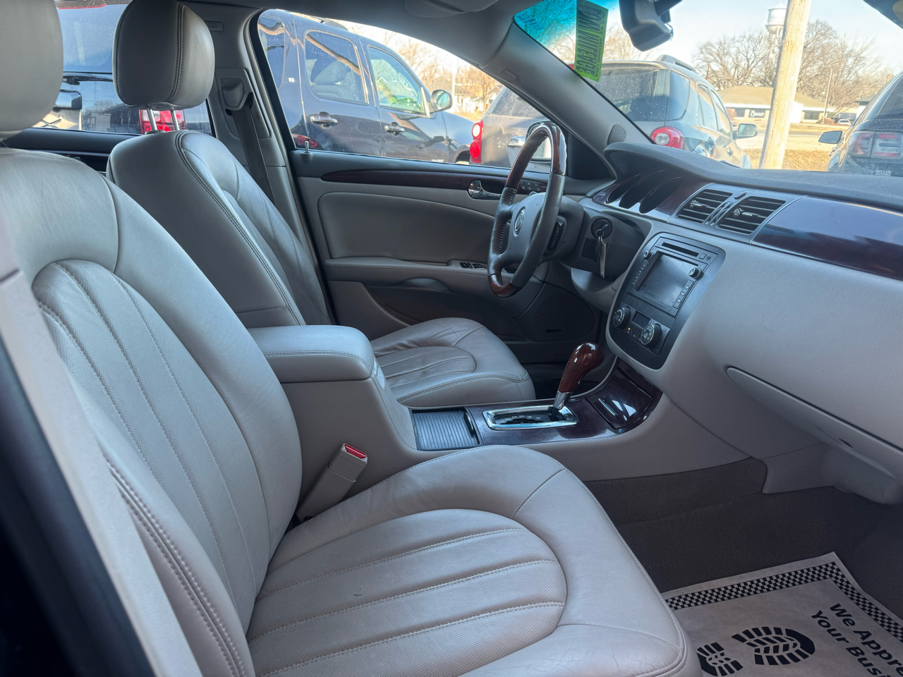 Buick Lucerne 4dr Sdn V6 CXL 2008