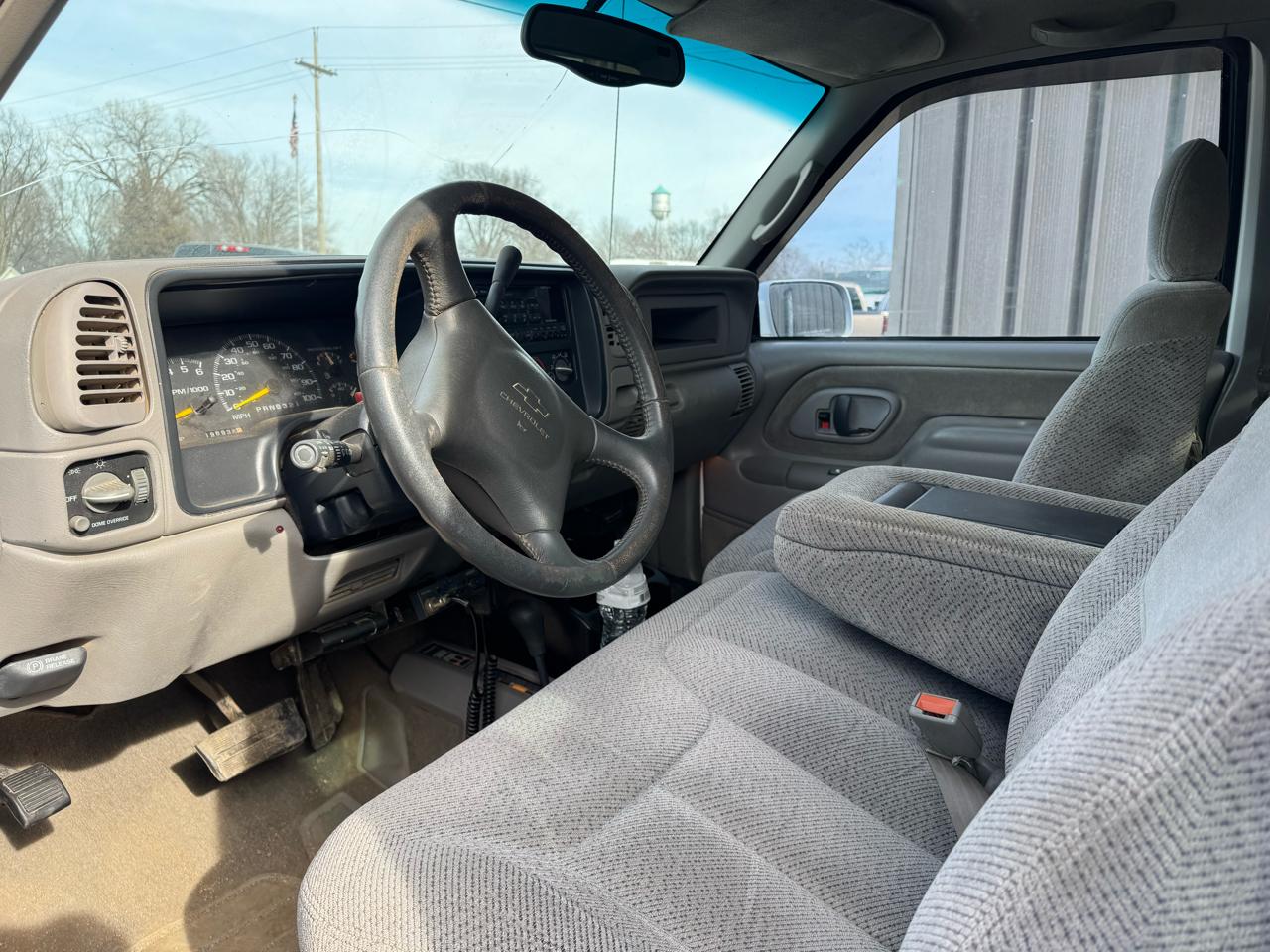 Chevrolet C/K 2500 HD Ext Cab 155.5" WB 4WD C6P 1998