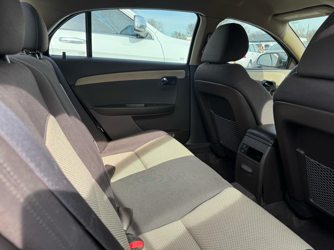 Chevrolet Malibu 4dr Sdn LS w/1LS 2012