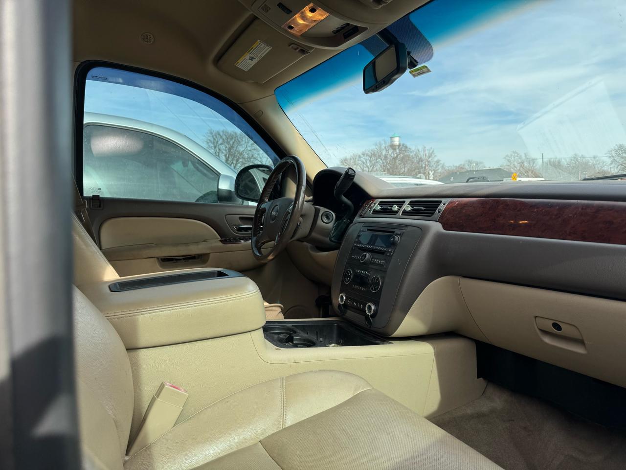 GMC Yukon XL 4WD 4dr SLT 2014