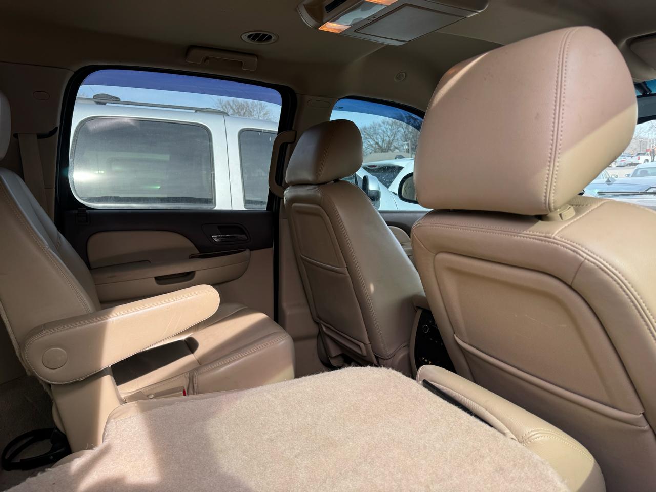 GMC Yukon XL 4WD 4dr SLT 2014