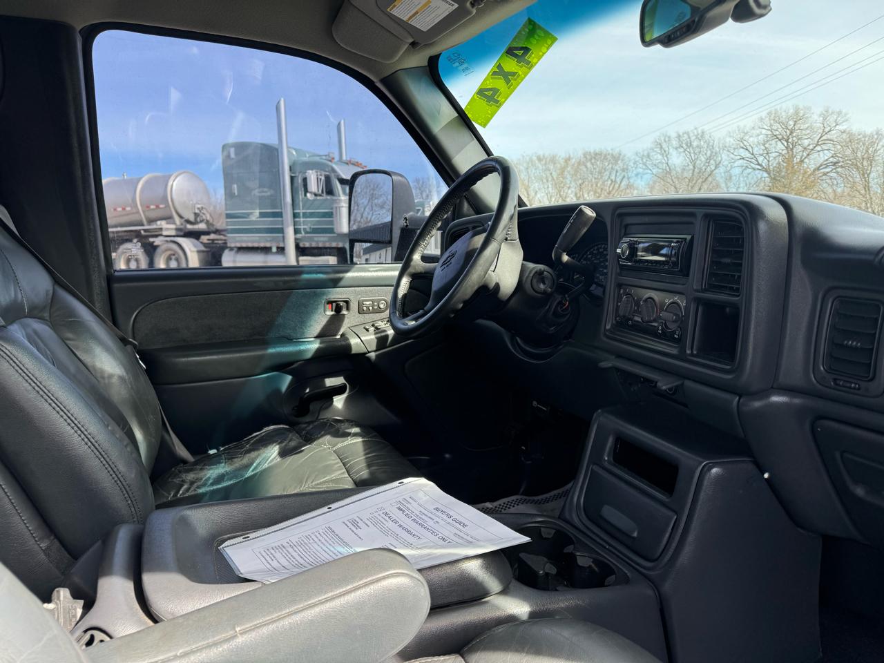 Chevrolet Silverado 2500HD Crew Cab 153" WB 4WD LT 2001