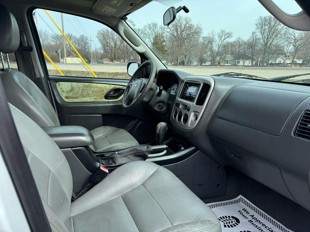 Ford Escape 4dr 103" WB 3.0L XLT 2005