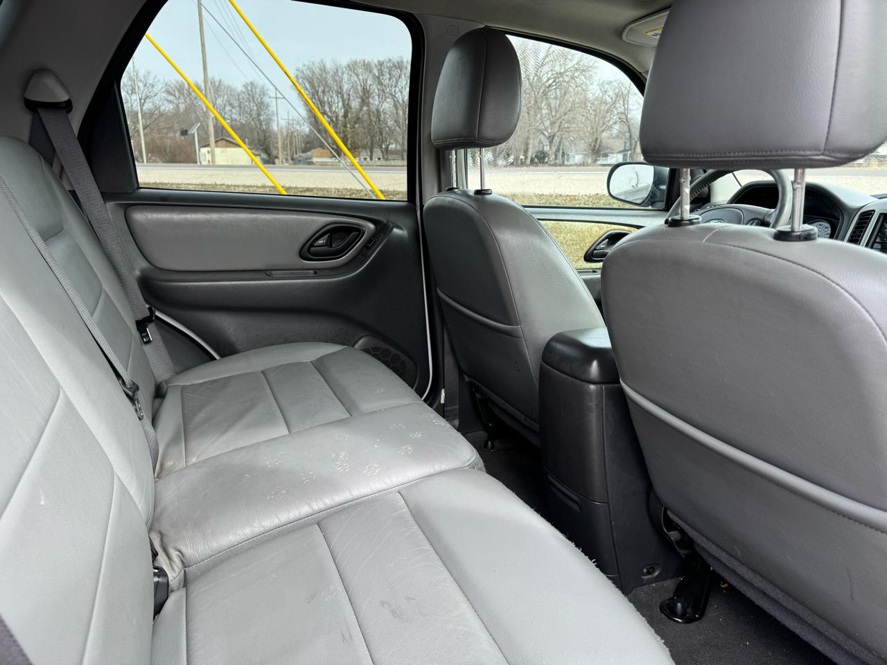 Ford Escape 4dr 103" WB 3.0L XLT 2005