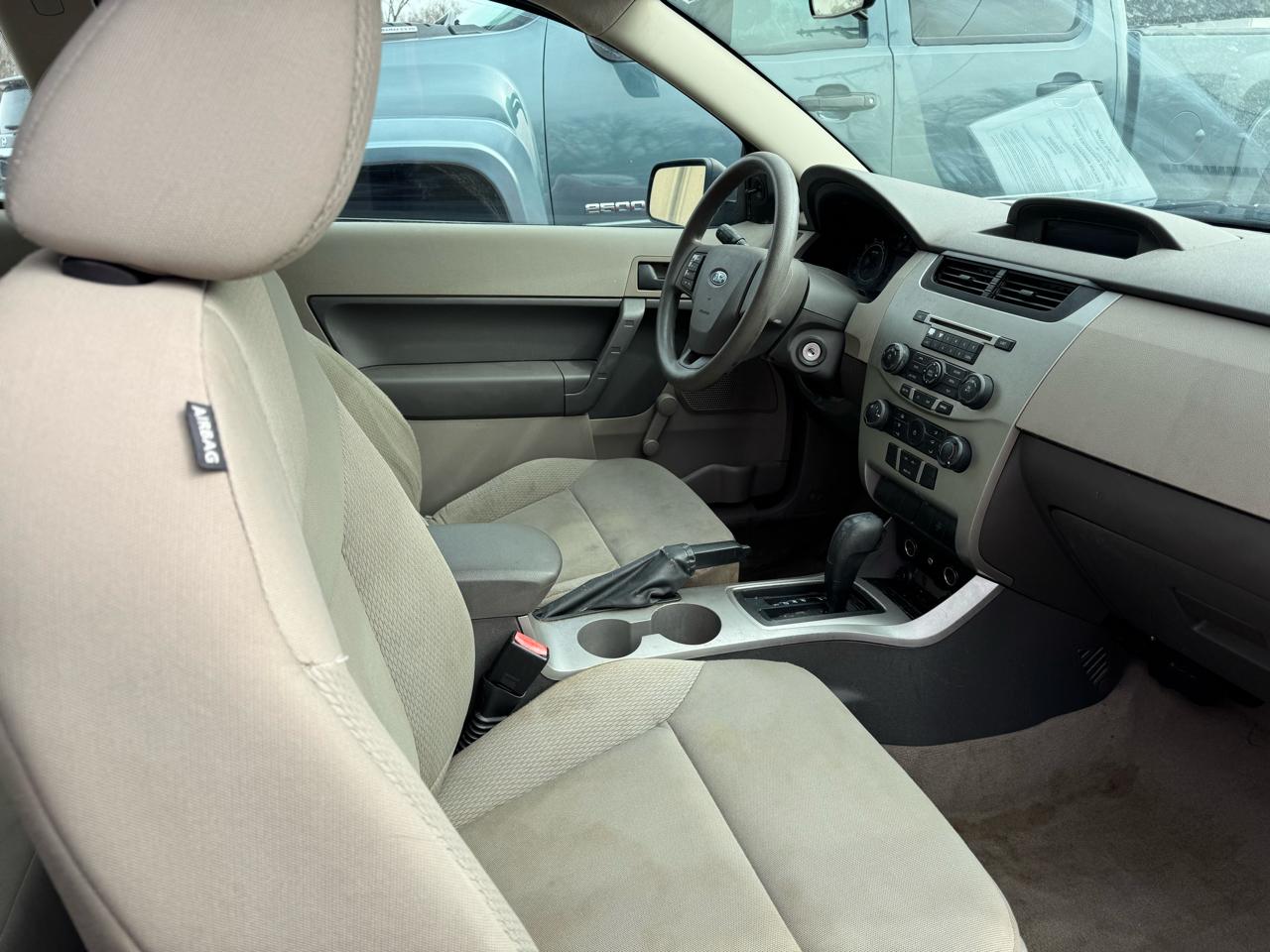 Ford Focus 2dr Cpe S 2008