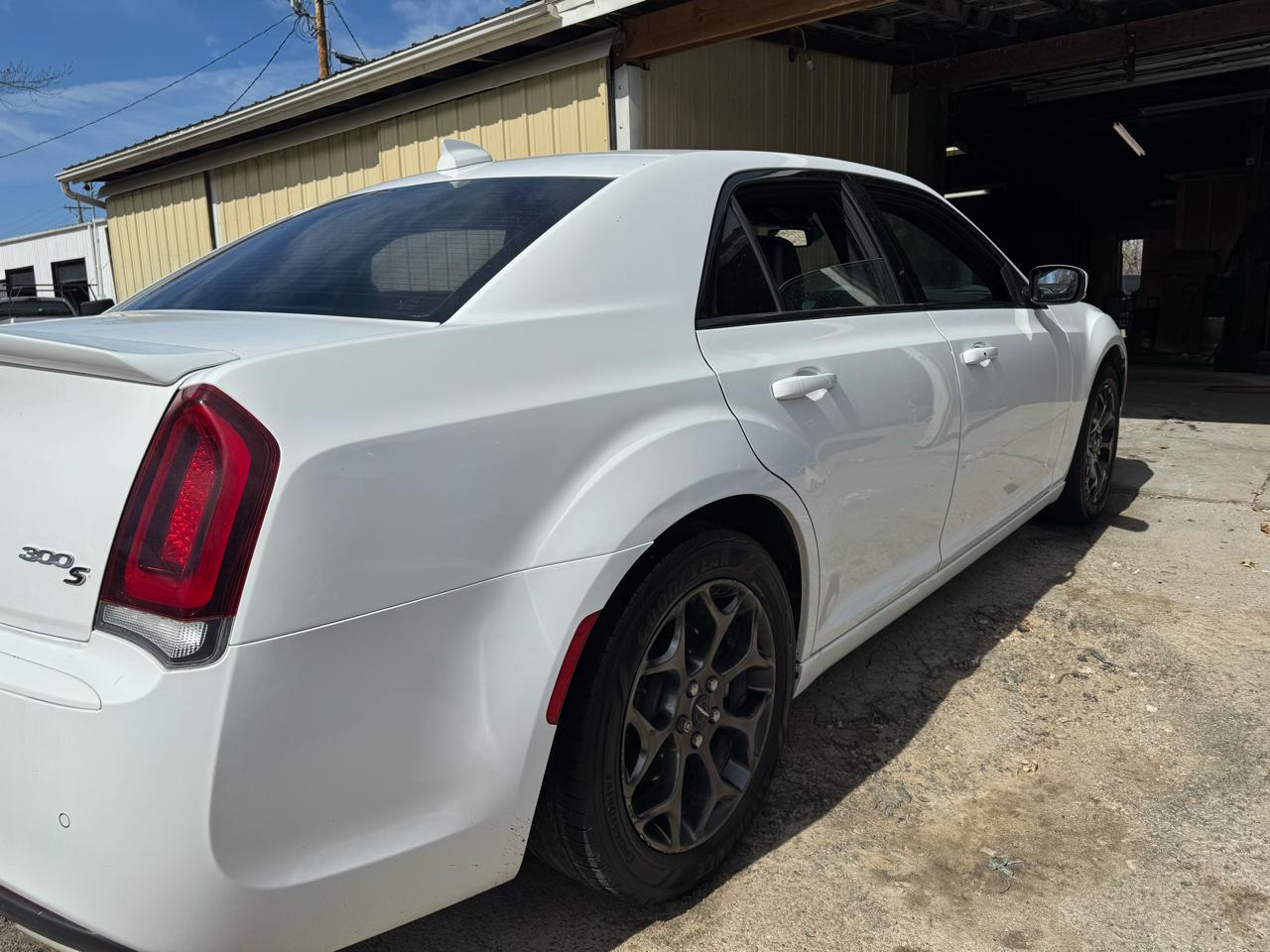 Chrysler 300 4dr Sdn 300S AWD 2015