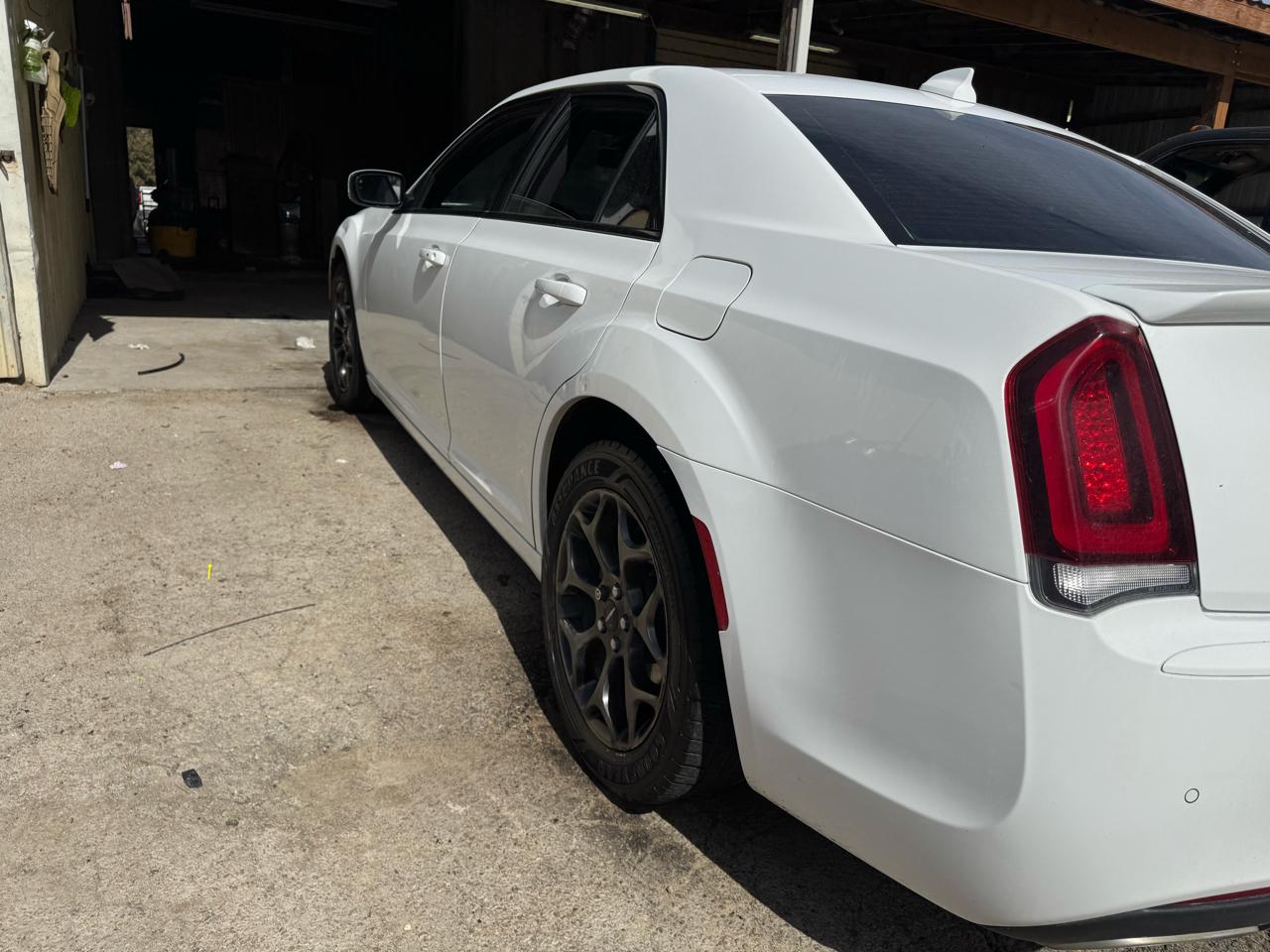 Chrysler 300 4dr Sdn 300S AWD 2015