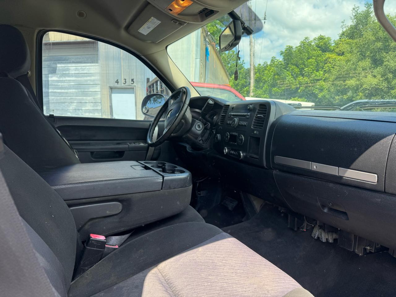 Chevrolet Silverado 1500 4WD Crew Cab 143.5" LT 2011