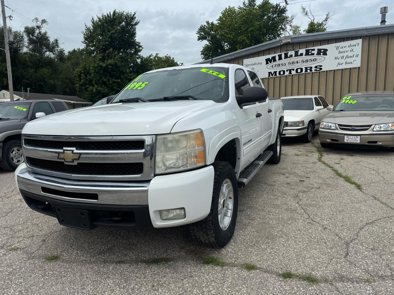 Chevrolet Silverado 1500 4WD Crew Cab 143.5" LT 2011