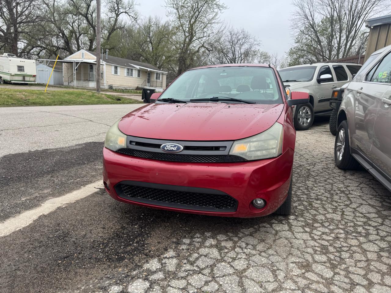 Ford Focus 4dr Sdn SES 2011