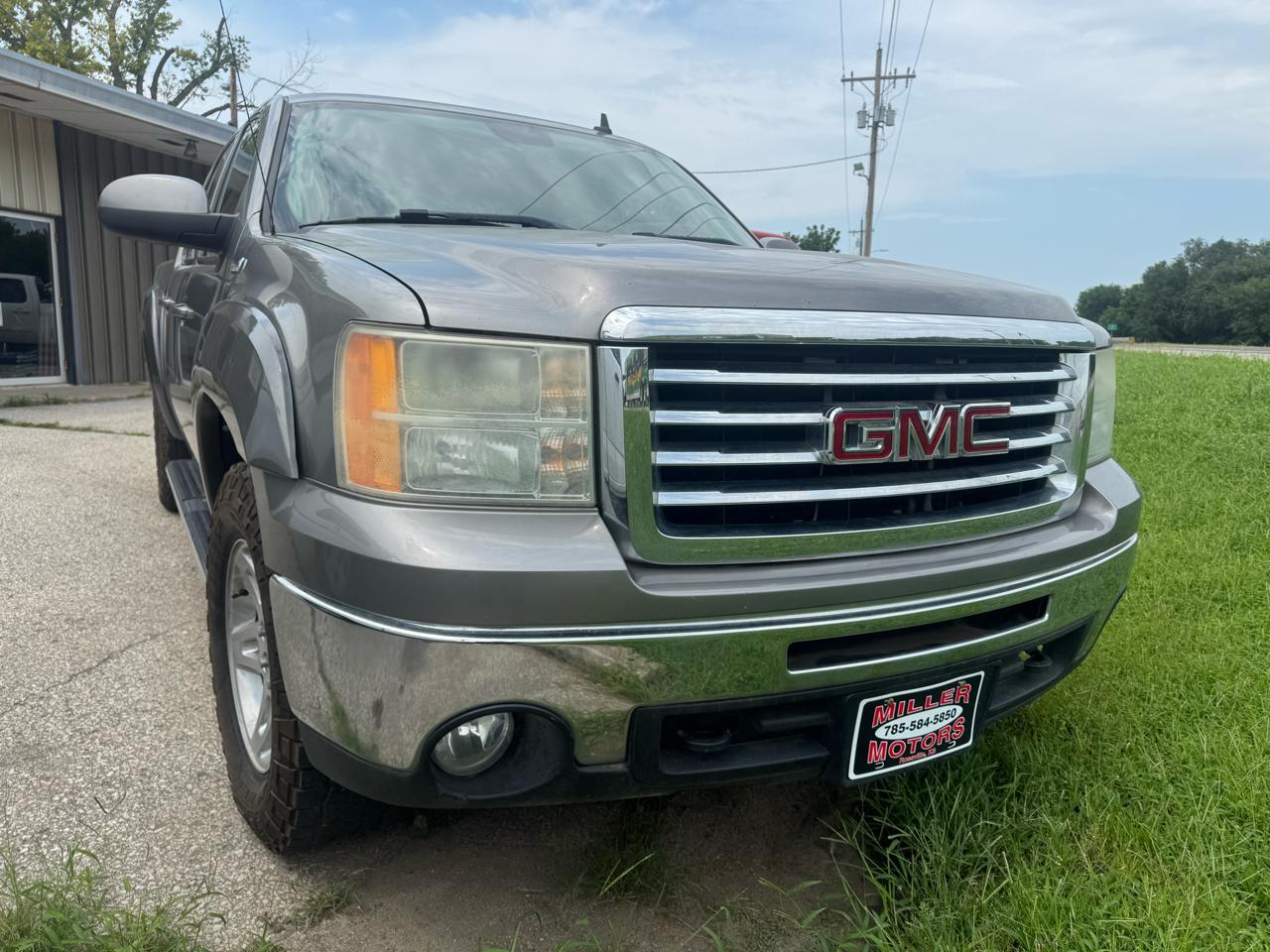 2009 GMC Sierra 1500 4WD Crew Cab 143.5" SLE