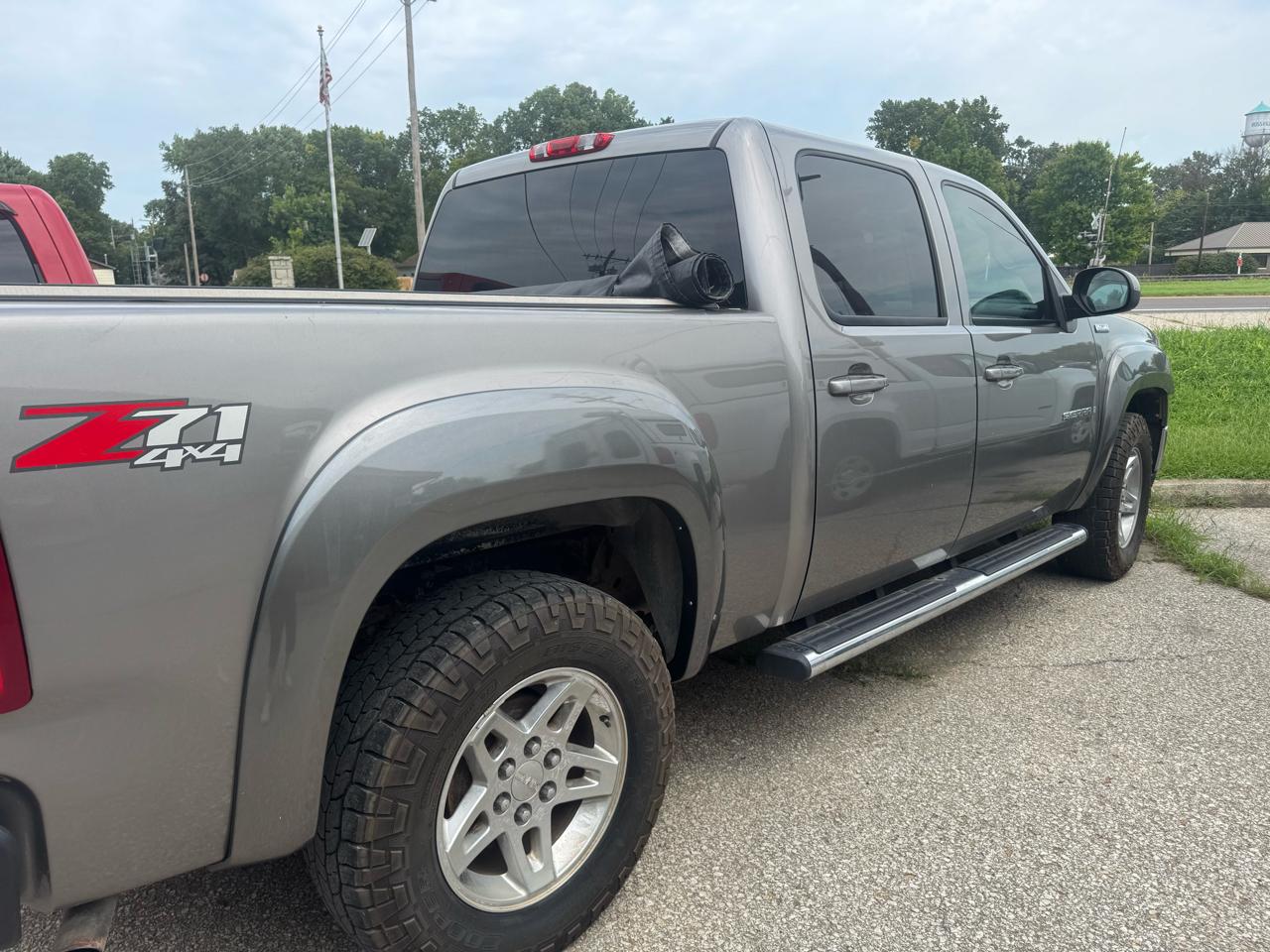 GMC Sierra 1500 4WD Crew Cab 143.5" SLE 2009