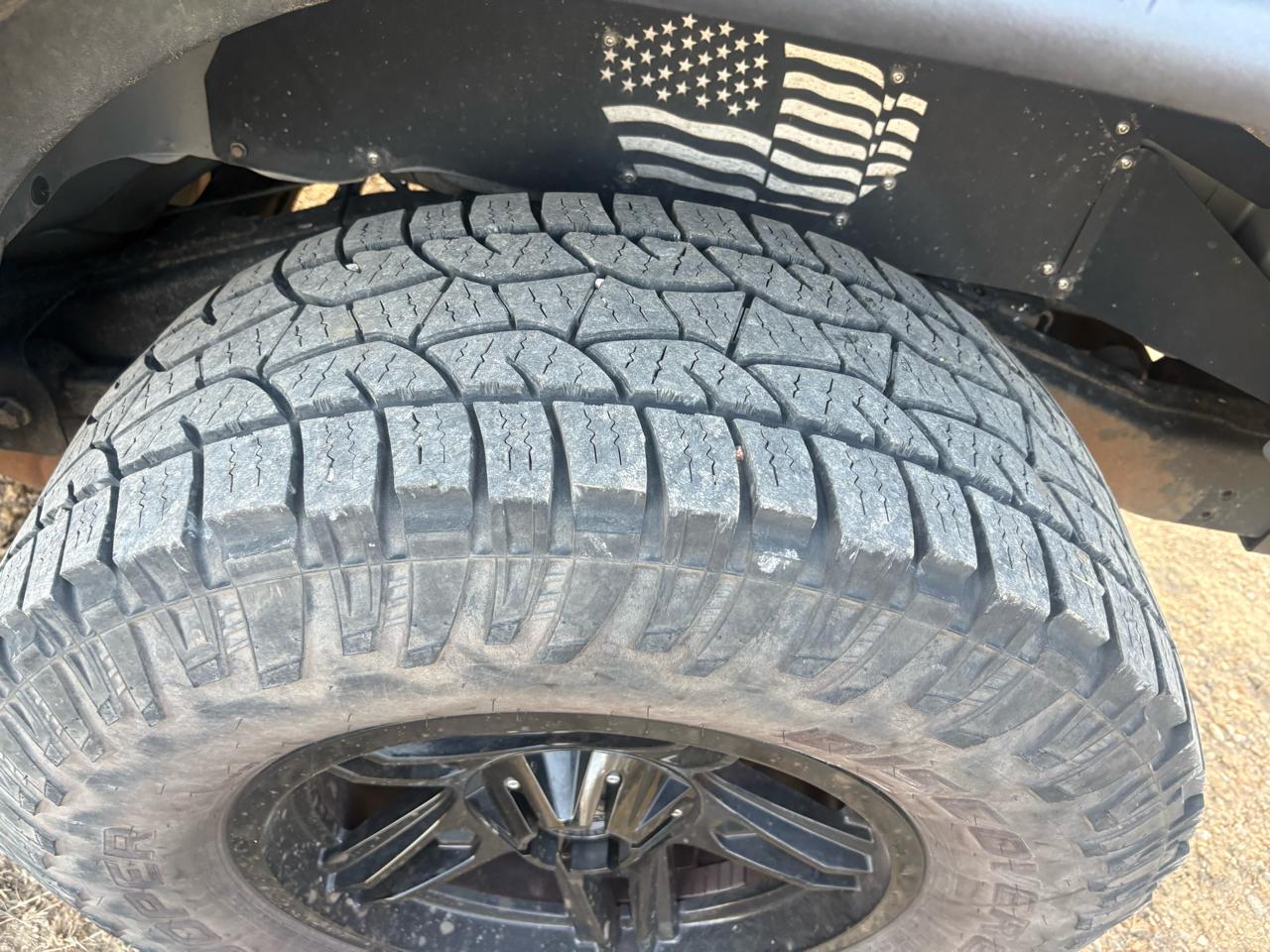 Jeep Wrangler 4WD 2dr Sahara 2013