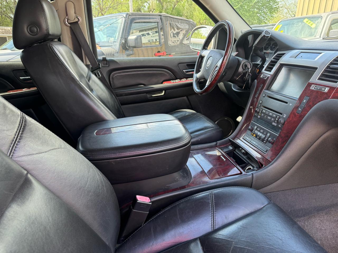 Cadillac Escalade ESV AWD 4dr 2007