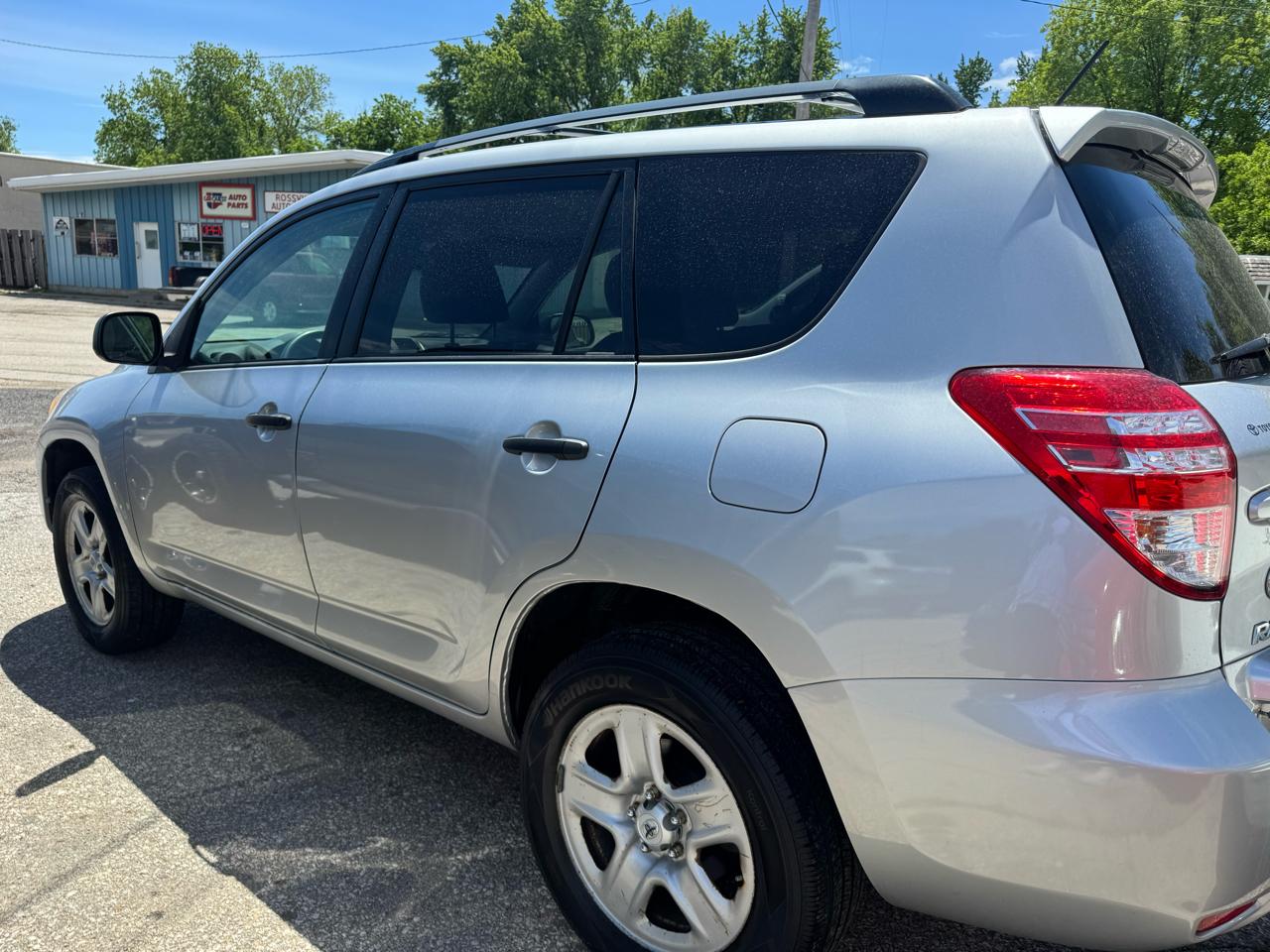 Toyota RAV4 FWD 4dr I4 (Natl) 2012