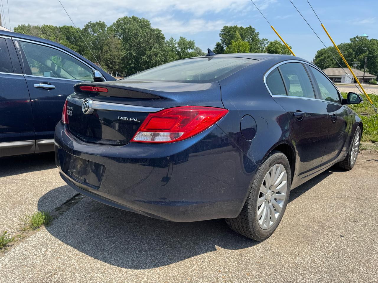 Buick Regal 4dr Sdn Base 2012