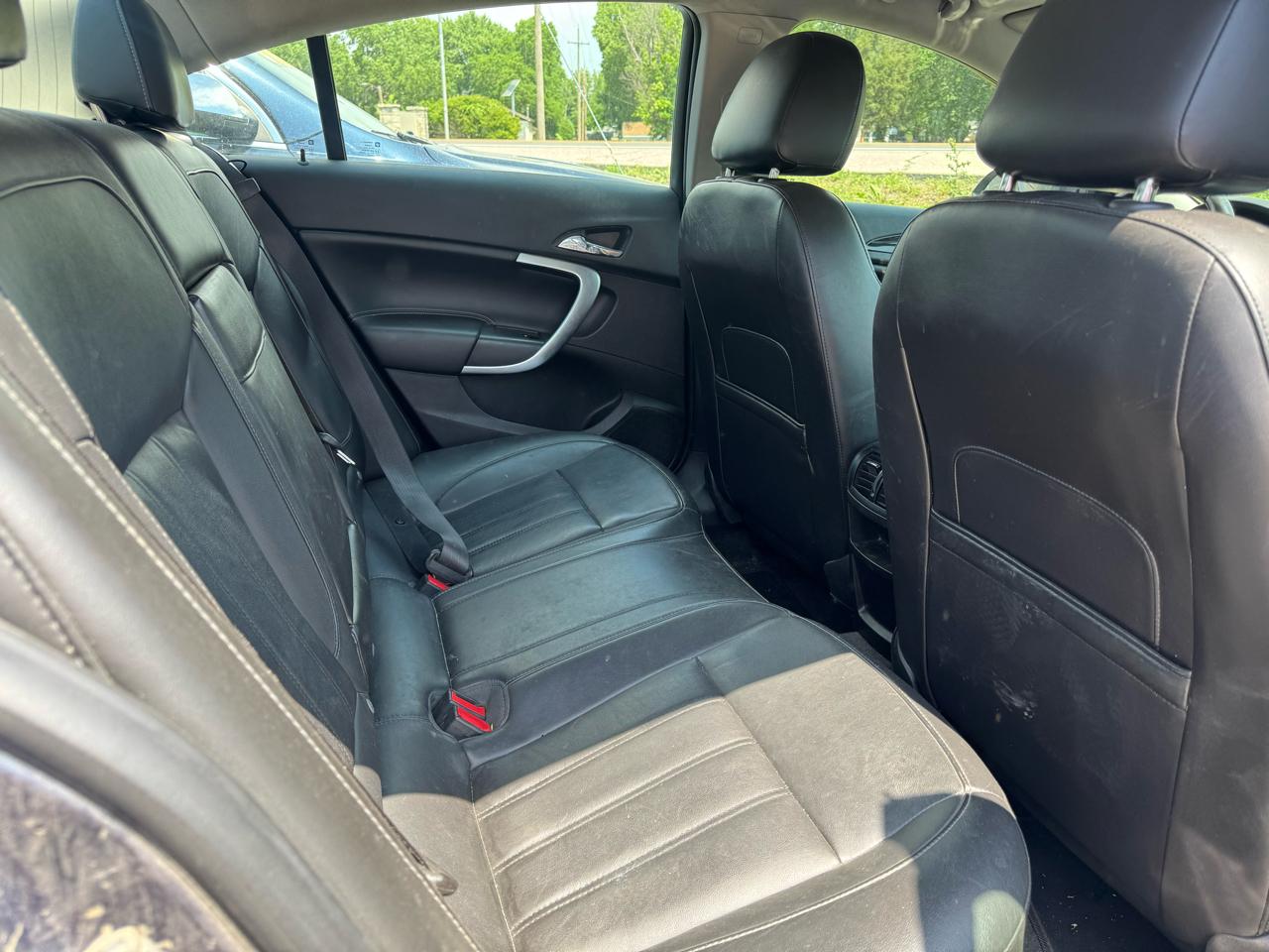 Buick Regal 4dr Sdn Base 2012