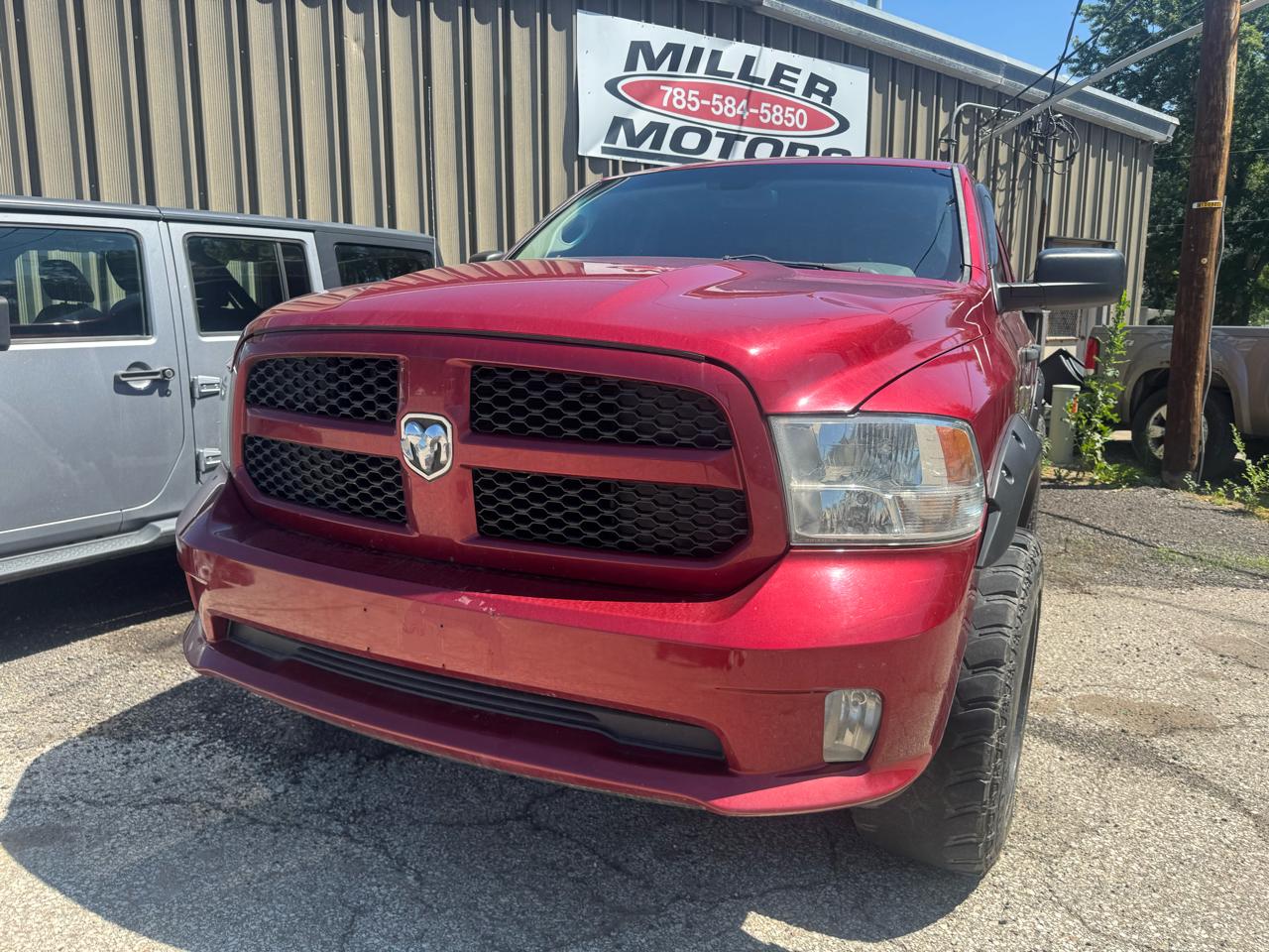 RAM 1500 4WD Crew Cab 140.5" Express 2013