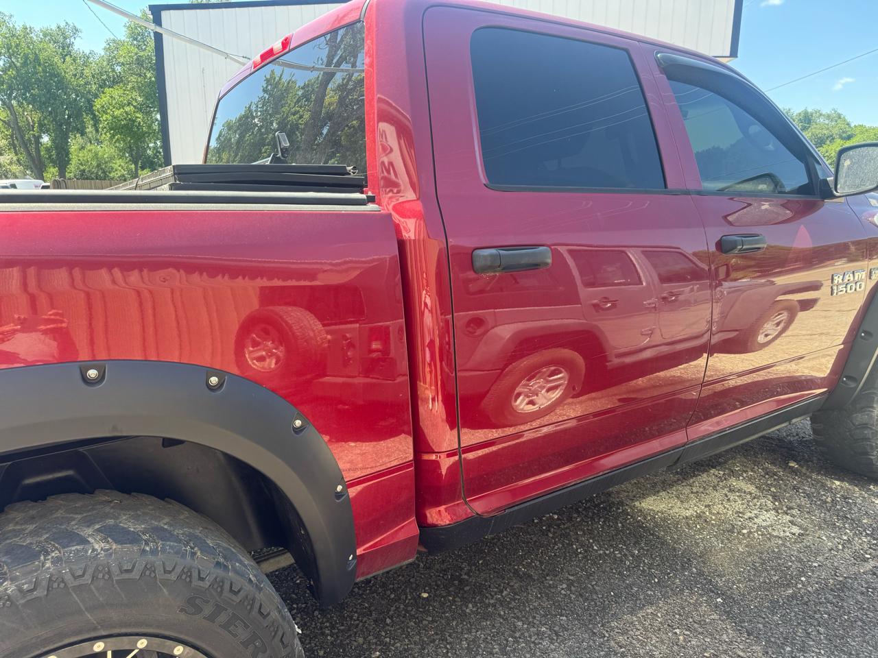 RAM 1500 4WD Crew Cab 140.5" Express 2013