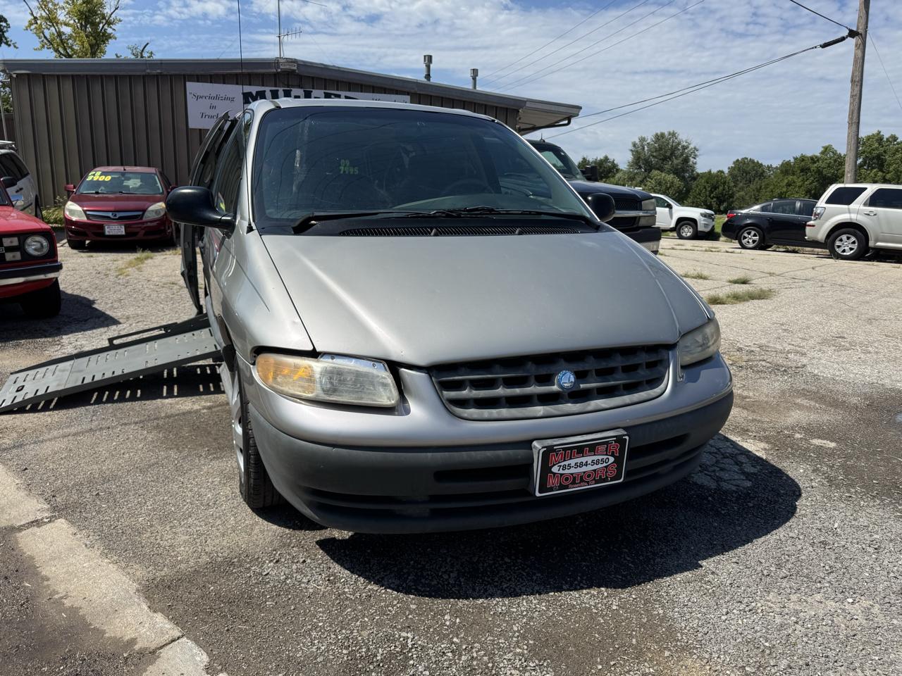 1997 Plymouth Voyager 3dr Grand SE 119" WB