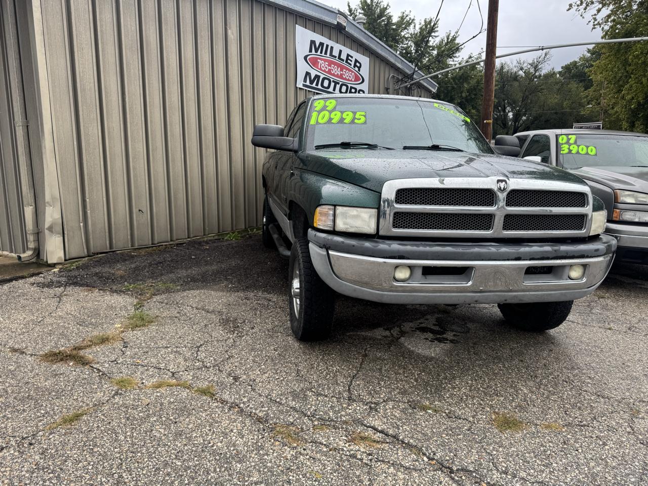 Dodge Ram 2500 4dr Quad Cab 139" WB HD 4WD 1999